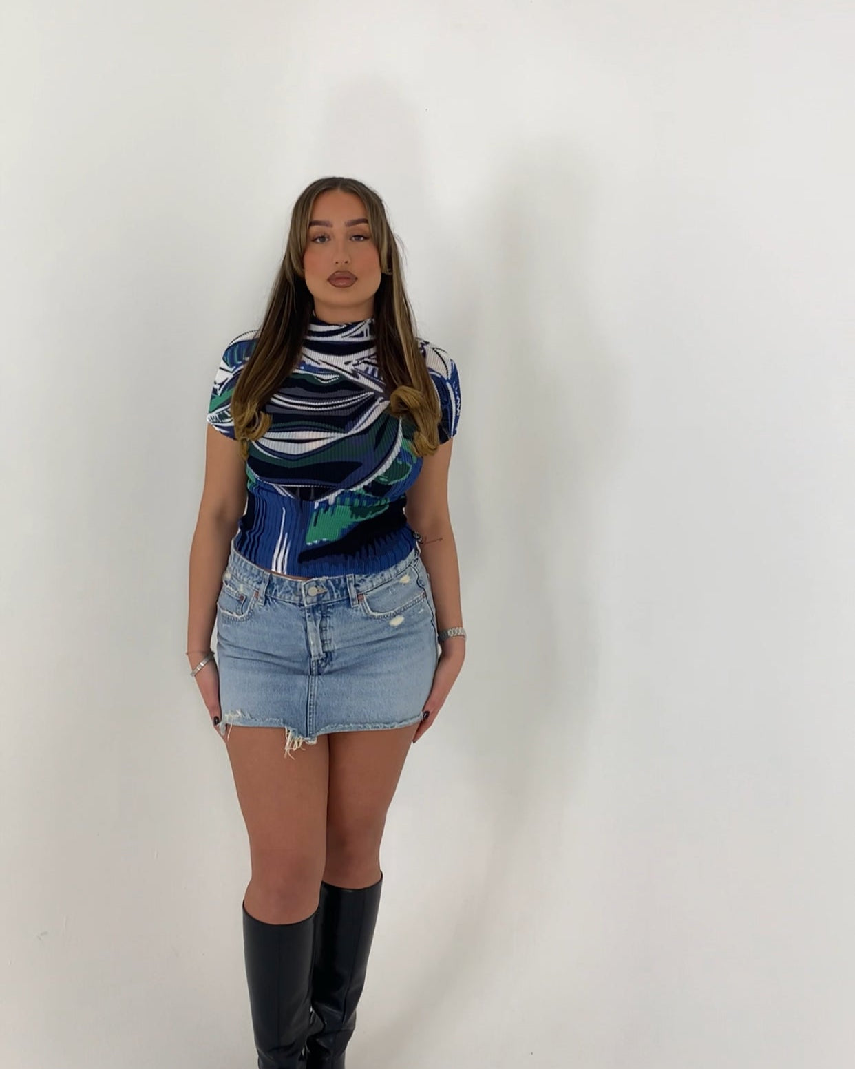 SHORT SLEEVE PLEATED TOP - BLUE AND GREEN